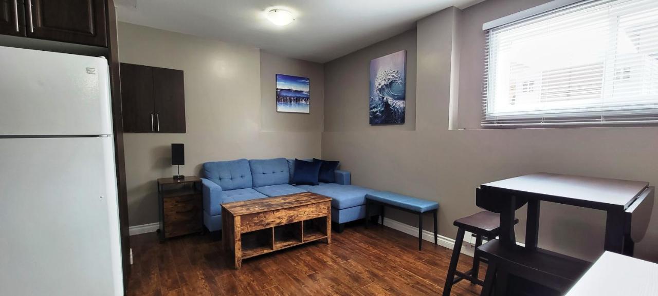 Blue Wave 2 Bedroom Suite Saskatoon Ngoại thất bức ảnh